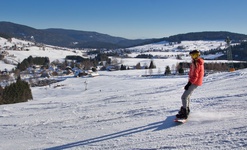 Snowboarder in Bernau. Foto: Michael Arndt